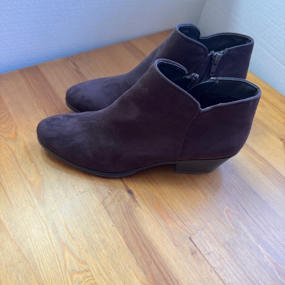 Style & co waverly booties size 7 one inch heel
